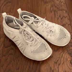 Nfinity Flyte Youth 2 cheer shoes